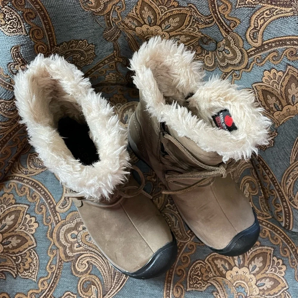 Keen Women's Waterproof Mid-Calf Winter Boots - Faux Fur Trim - Size 5/6  ❄️